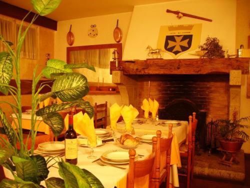 Hotel Restaurant Du Tourisme Latronquière エクステリア 写真