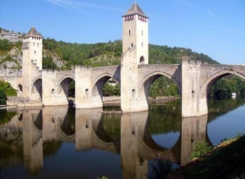 Hotel Restaurant Du Tourisme Latronquière エクステリア 写真